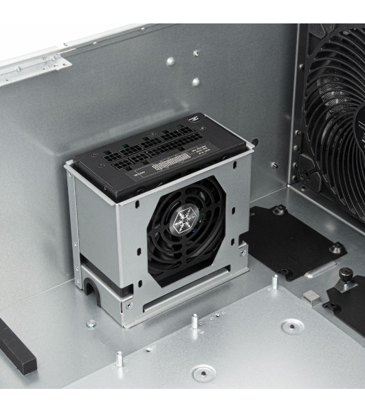 Компьютерный корпус Silverstone SST-RM51