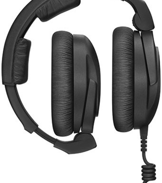 Проводные наушники Sennheiser HD 300 PRO черный, полноразмерные, Jack 3.5 мм