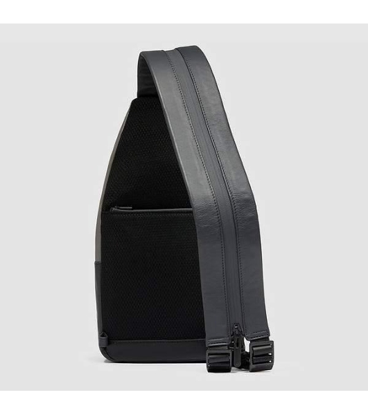 Рюкзак слинг мужской Piquadro Urban CA6540UB00/NGR, кожа, черный/серый