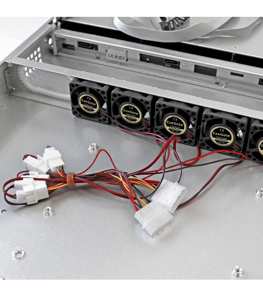 Серверный корпус ExeGate Pro 1U660-HS04 (RM 19', высота 1U, глубина 660, БП 300DS, 4xHotSwap, USB)
