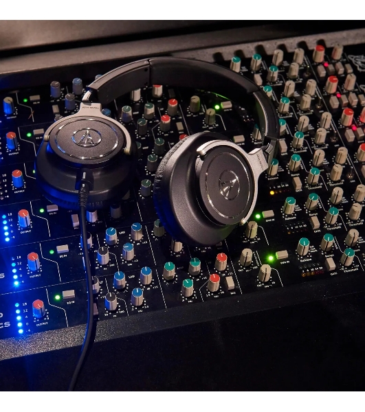 Проводные наушники Audio-Technica ATH-M70x черный, полноформатные