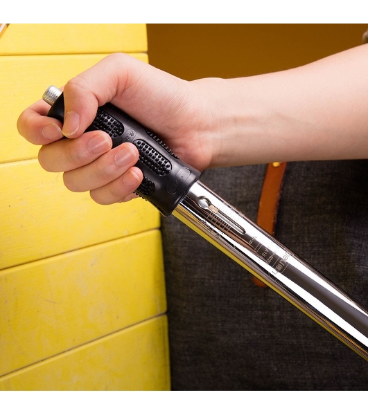 Динамометрический ключ предельный Deli DL-YN-60300 60-300Нм, 1/2';, головка Cr-Mo, 72 зуба, точность +/- 3%, противоскользящая рукоятка, кейс