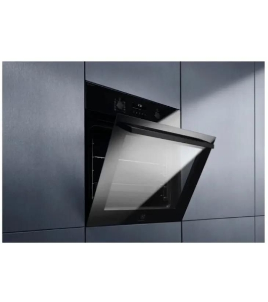 Духовой шкаф электрический Electrolux EOD6F77WZ черный