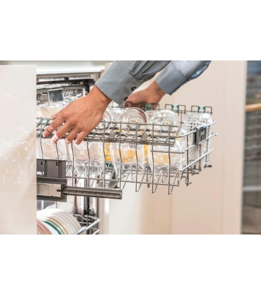 Встраиваемая посудомоечная машина Gorenje GV642D90, черный, 59.8 см, 14 компл., 45 дБ, класс A+++