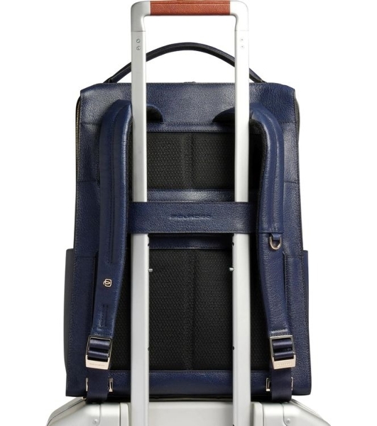Рюкзак женский Piquadro Patricia CA6839W140BM/BLU темно-синий кожа