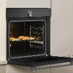 Встраиваемая электрическая духовка Gorenje BP6138B, объем 77 л, макс. температура 320 градусов, сенсорное/поворотное управление, Wi-Fi, пиролитическая очистка, телескопические направляющие на одном уровне, термощуп, AirFry, автоматические программы, динамическая система охлаждения, многоуровневое приготовление, PerfectGrill, энергоэффективность А+, черный, фото2