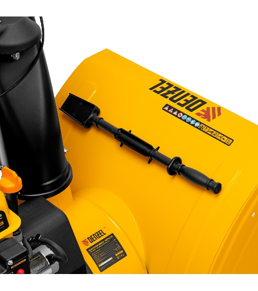 Бензиновая снегоуборочная машина Denzel SBM 610S PRO, 212cc, эл.старт, фара, обогрев