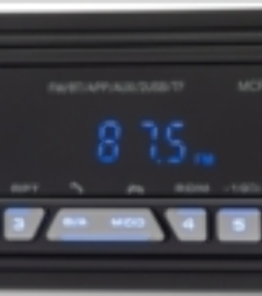 Автомагнитола Digma MCP-227B, 1 DIN, Bluetooth, USB Type-A, AUX, пульт ДУ