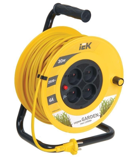 Катушка IEK WKP23-06-04-30, УК30 с т/з 4 места 2Р/30м 2х0,75 мм2 'Garden'