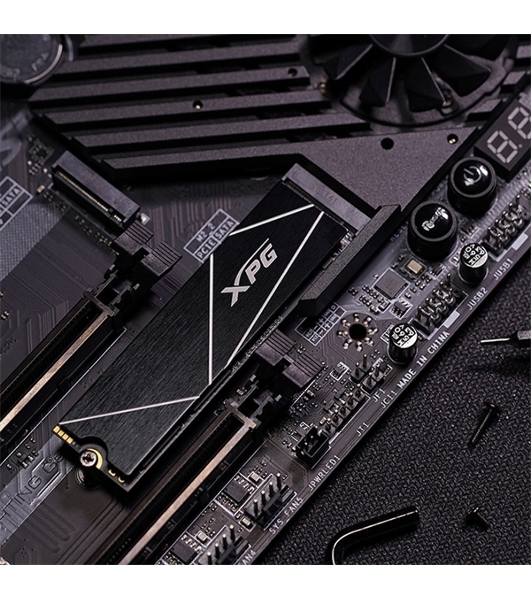 Накопитель SSD ADATA XPG GAMMIX BLADE S70, 2Tb, PCIe 4.0 x4, M.2 2280, NVMe, R/W 7400/6400