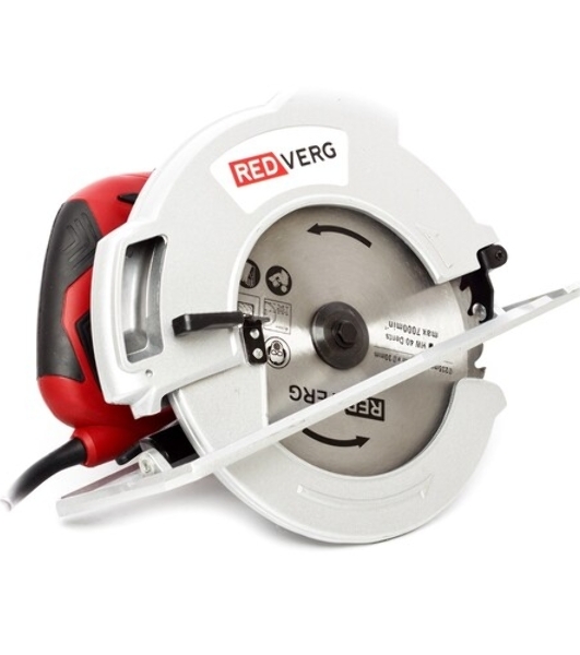 Дисковая пила RedVerg RD-CS220-85. 2200Вт; диск 235/30мм; 4700 об/мин; пропил: при 90'' - 85 мм, при 45'' - 62 мм; алюм подошва
