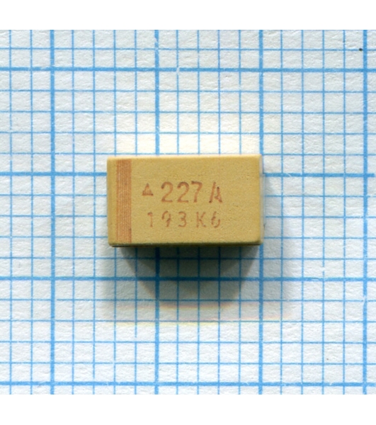 Танталовый конденсатор 6,3V 220UF