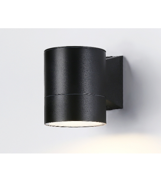 Светильник Ambrella light ST3302 BK черный IP54 GX53 max 15W 115*90*140