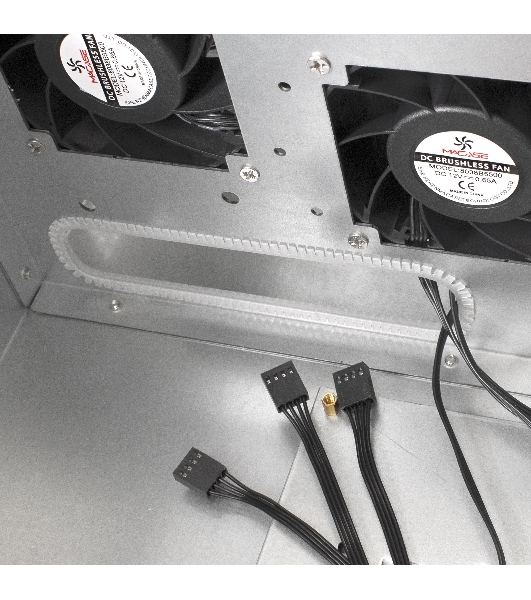 Серверный корпус ExeGate Pro EX293272RUS 4U660-HS24 (RM 19', высота 4U, глубина 660, БП 500RADS, 24xHotSwap, USB)