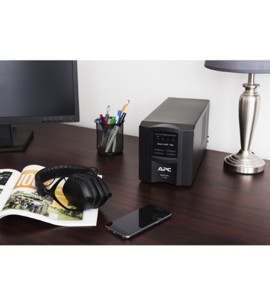 Источник бесперебойного питания APC Smart-UPS SMT750IC/750 ВА/500 Вт/6xIEC 320 C13 (компьютерный)
