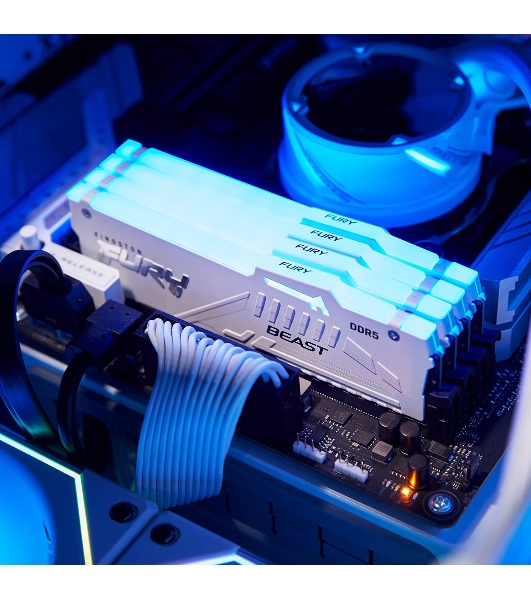 Оперативная память Kingston Fury Beast, DDR5, 16Gb (1x16Gb), 6000MHz, CL36, DIMM, с радиатором, RGB, белый