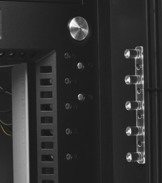 Компьютерный корпус Chenbro SR20966H04*14649 Chassis. w/o HDD Cage, USB3.0, Rackable,1x SR20966 Front Bezel, Silver/Black,1x 120мм Fan, PWM, T25, Two Ball Bearing, L650мм, 2600RPM with finger guard, Rear(AVC),1x 120мм Fan Holder, Blue,1x Metal Key Lock (on rear panel)