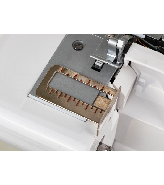Оверлок Comfort 110