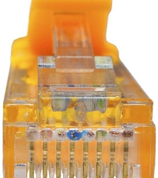 Патч-корд Suprlan 10-0162 UTP RJ-45 вил.-вилка RJ-45 cat.5e 1м желтый LSZH 24AWG