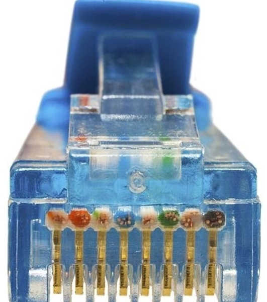Патч-корд Suprlan 10-0147 UTP RJ-45 вил.-вилка RJ-45 cat.5e 1м синий LSZH 24AWG