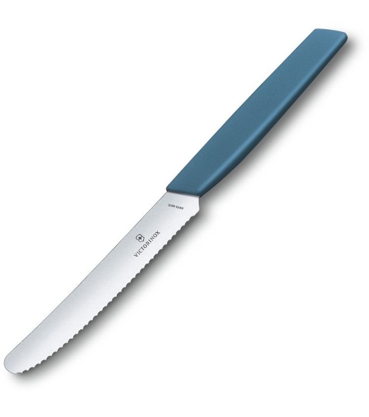 Нож кухонный Victorinox Swiss Modern (6.9006.11W2) стальной столовый для томатов лезв.110мм серрейт. заточка синий