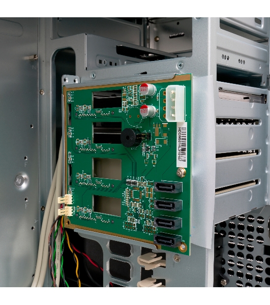 Серверный корпус 4-trays Workstation Chassis 2 x 5.25' drive bays 4 x 3.5' swappable HDD trays; 4-port 6 Gbps SAS/SATA to SATA HDD; no PSU onboard (AC-PS7500 optional)