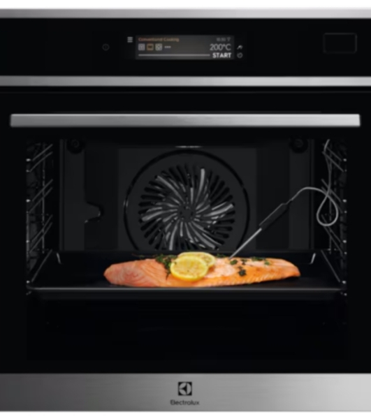 Встраиваемый духовой шкаф Electrolux EOE9P3XT электрический с конвекцией, объем 72 л, 17 режимов, очистка паровая, 3 стекла в дверце, направляющие проволочные + телескопические (1 уровень),черное стекло и черный матовый,термозонд