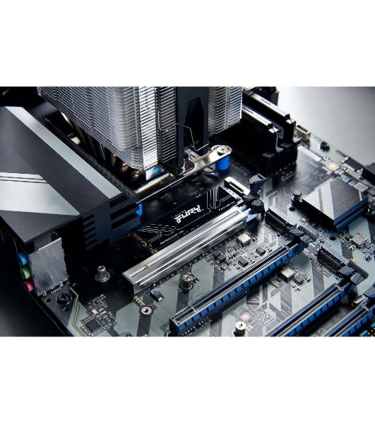 Накопитель SSD Kingston Fury Renegade, 2Tb, M.2(22x80мм), NVMe, PCIe 5.0 x4, 3D TLC, R/W 14700/14000Mb/s, IOPs 2 200 000/2 200 000, TbW 2000, DWPD 0.5 (12 мес)