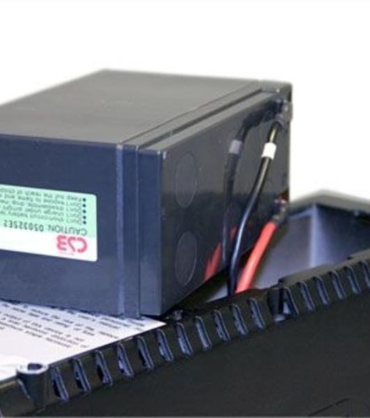 Источник бесперебойного питания Powercom Imperial IMP-825AP 495Вт 825ВА черный