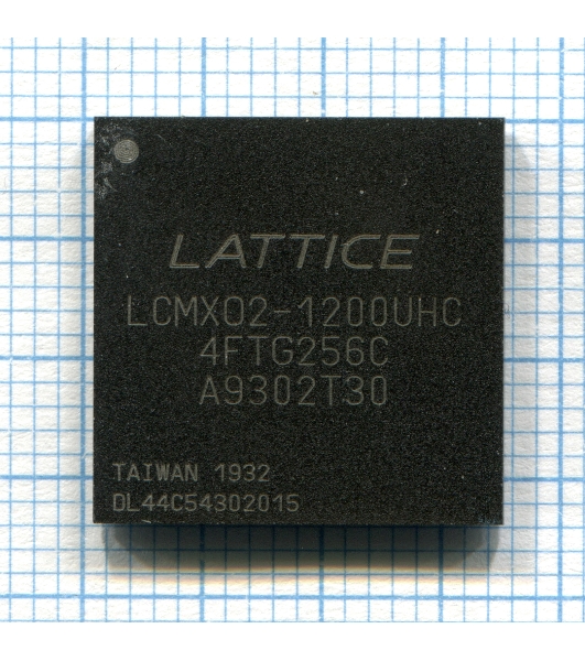 Микросхема LCMX02-1200UHC-4FTG256C BGA