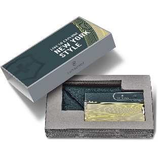 Швейцарская карта Victorinox Swiss Card Classic New York Style (0.7100.E223) зеленый коробка подарочная