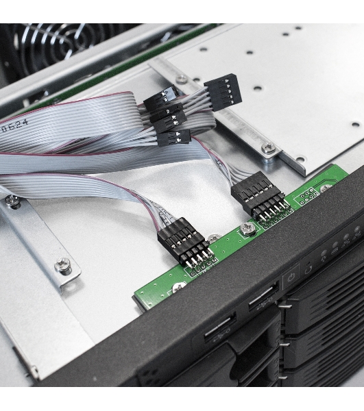 Серверный корпус ExeGate Pro 3U660-HS16 (RM 19', высота 3U, глубина 660, без БП, 16xHotSwap, USB)