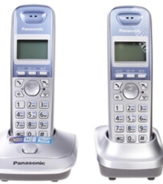 Телефон беспроводной (DECT) Panasonic KX-TG2512RUS (серебристый) Доп трубка в комплекте,АОН, Caller ID,спикерфон на трубке,полифония