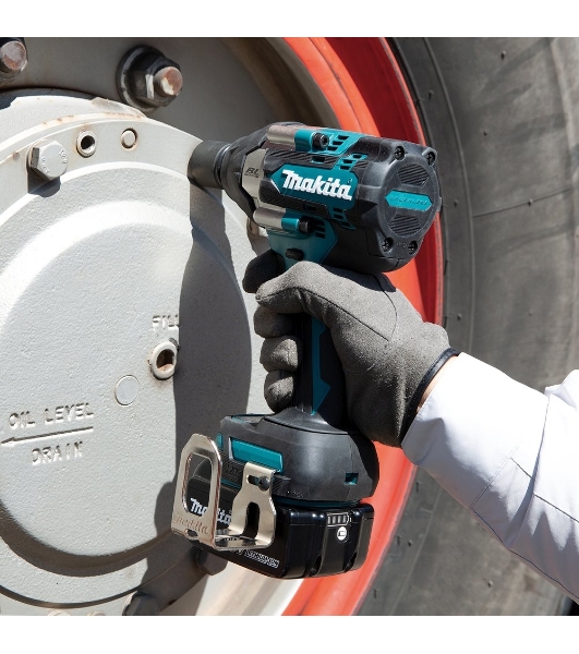Гайковерт Makita DTW700Z ак(уд) BL-Motor, 18В, Li-ion, БЕЗ АКБ и БЕЗ ЗУ